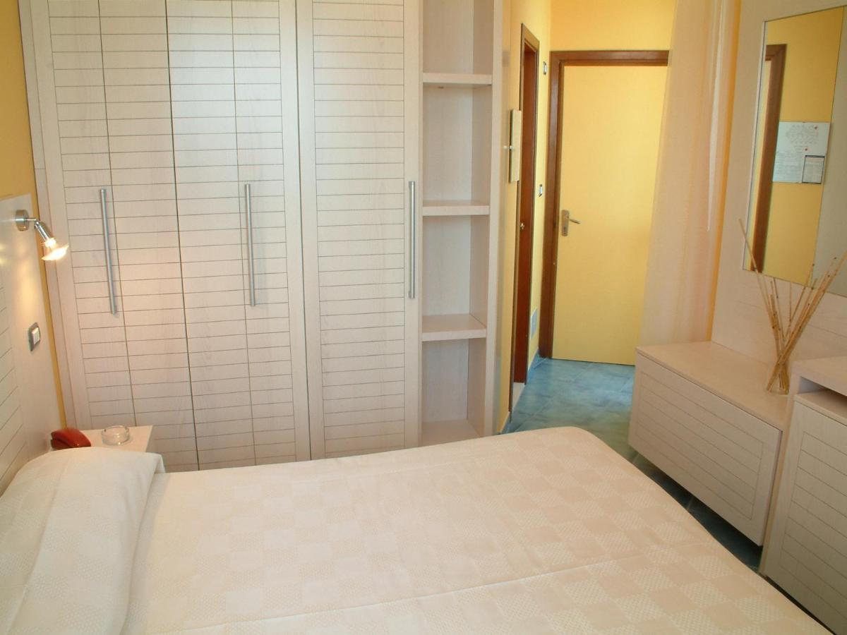 Alexandra Plaza Hotel Riccione Zewnętrze zdjęcie