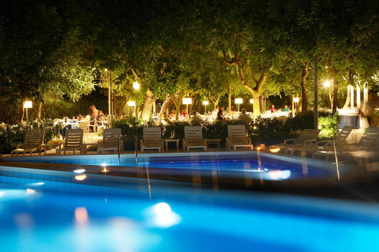 Alexandra Plaza Hotel Riccione Zewnętrze zdjęcie