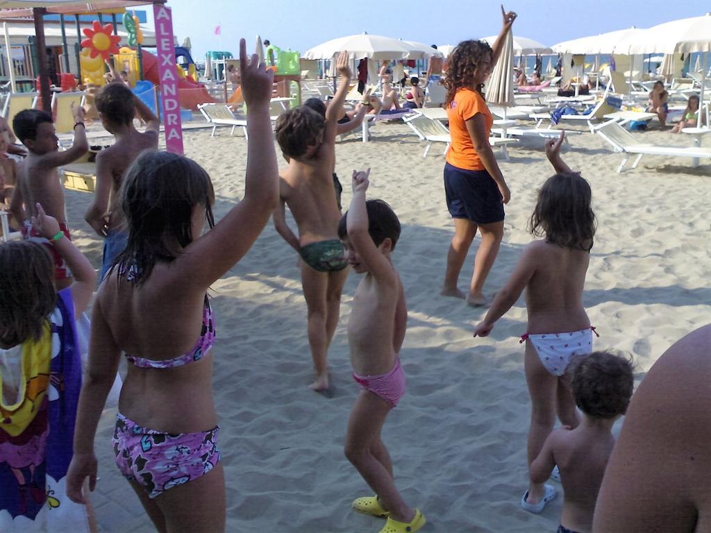 Alexandra Plaza Hotel Riccione Zewnętrze zdjęcie